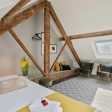 Apartamento Tastefully Renovated In Retro-style In Centre Of Ostende