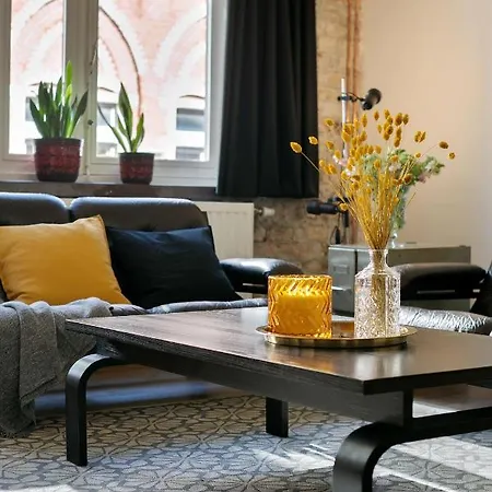 Tastefully Renovated In Retro-style In Centre Of Ostend
